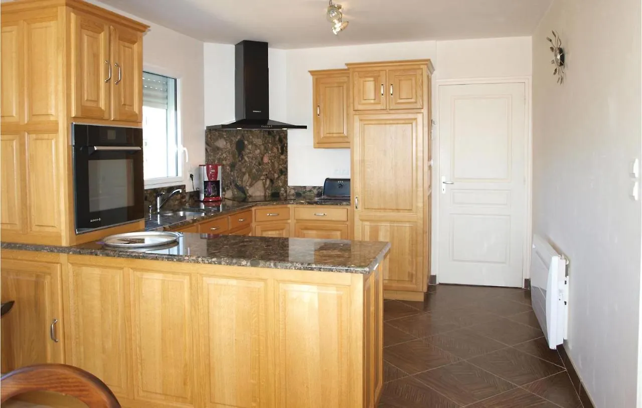Дом отдыха 2 Bedroom Awesome Home In Kerlouan Франция